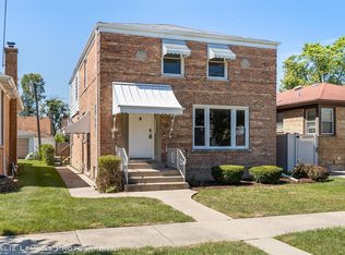 712 Newcastle Ave, Westchester, IL 60154