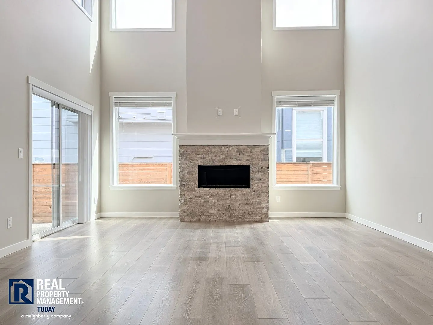 Beautiful Tehaleh Home with Office, A/C, Fenced Yard & EV Charger — Photo 3