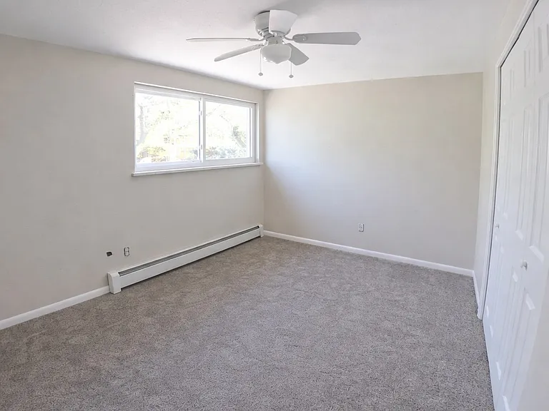 32 Valentine Ln #2 — Photo 9