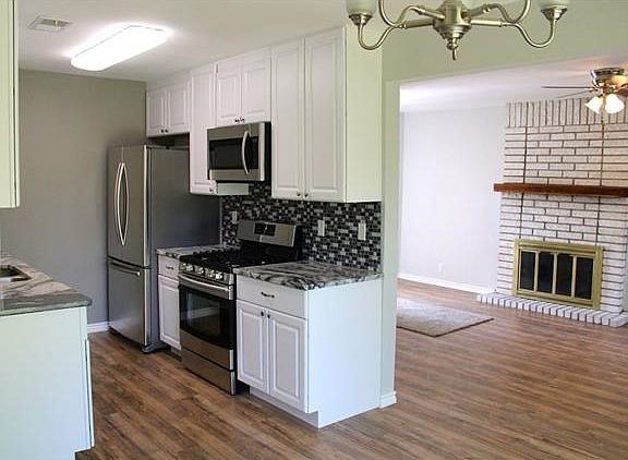 3rd image of 4712 Little Hill Cir