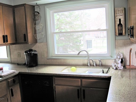 5th image of 3031 Sherwood Ct