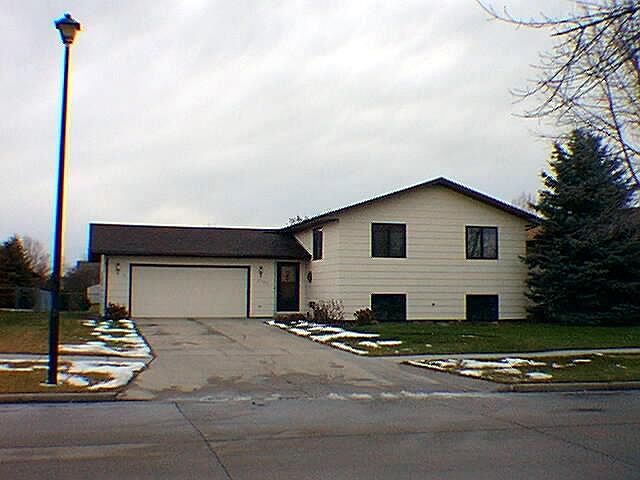 1st image of 3706 19th Ave S
