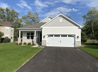 21 Lake Vista Ct, Lake Villa, IL 60046