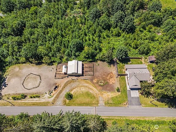 3rd image of 11120 83rd Avenue NE