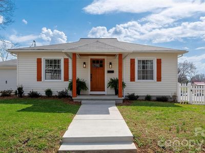 411 W Sycamore St, Lincolnton, NC, 28092