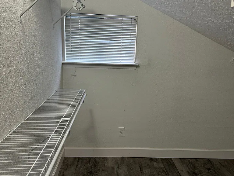 515 Shealy St — Photo 23