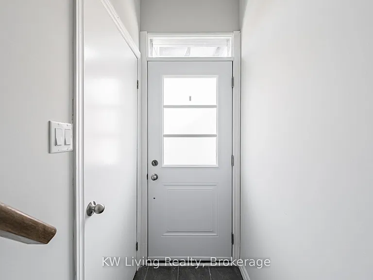 70 Plains Rd E #18 — Photo 5
