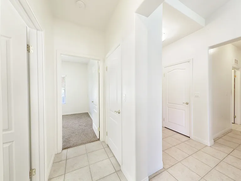 9802 Bourbon Rose Ct — Photo 4