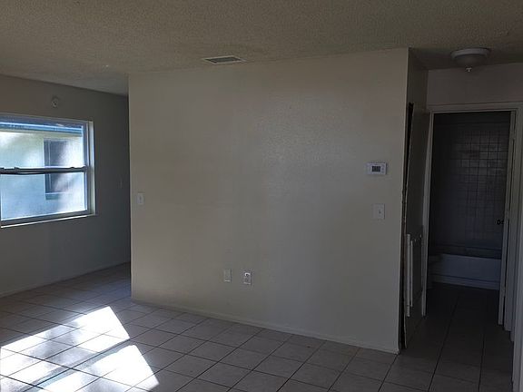2nd image of 718 56th Ave E