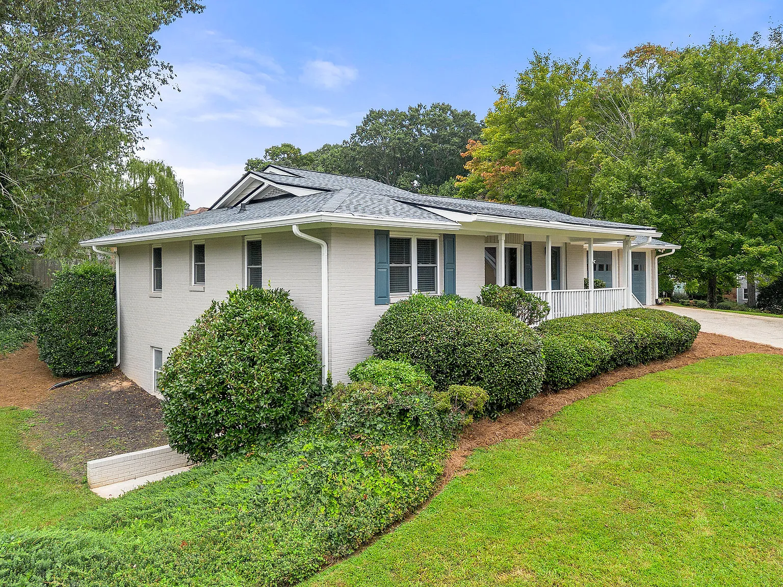 1030 Bridgegate Ct NE — Photo 3