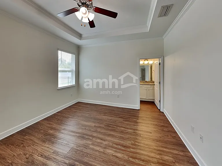 323 Pine Terrace Dr — Photo 9