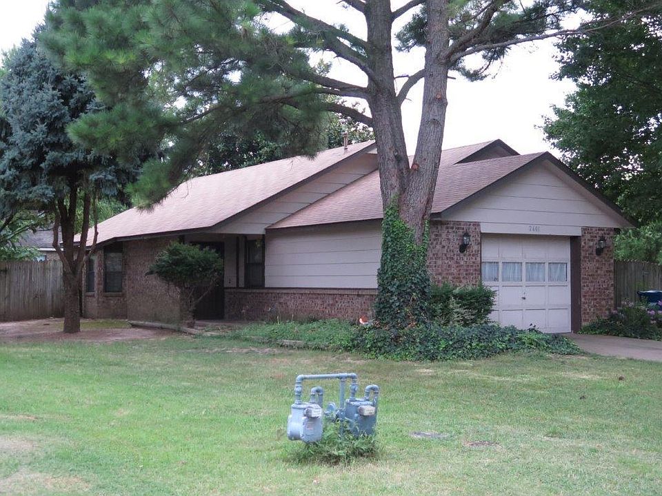 1st image of 2601 Walker St