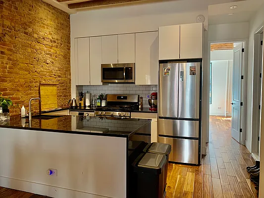 Rented by Nolita Group | media 13
