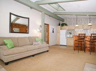 2059 Chamonix Ln APT 10, Vail, CO 81657