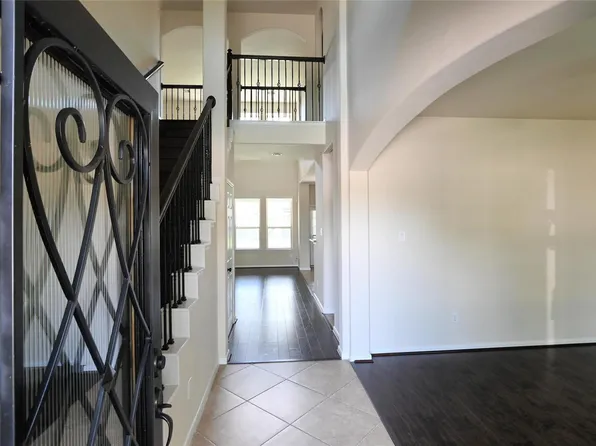 2445 Iniesta Ln, League City, TX 77573