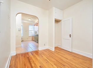 227 8th St APT 3R, Brooklyn, NY 11215