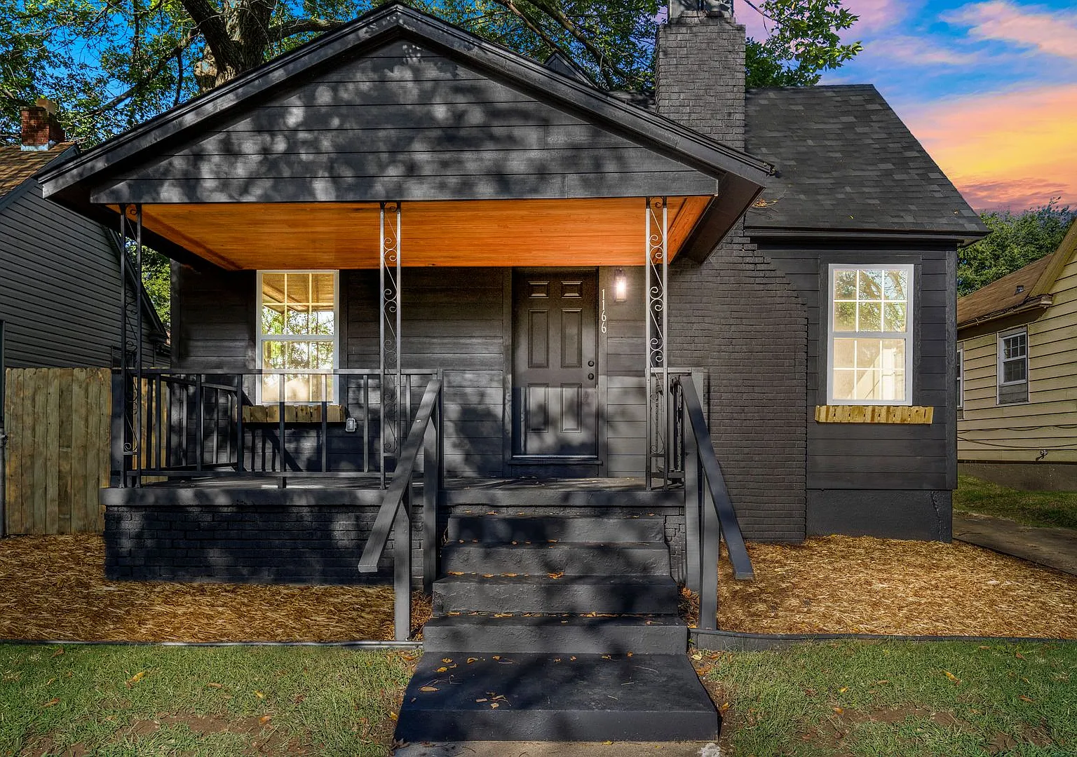 Stunning 2 Bedroom 2 Bath in the heart of Tulsa! — Photo 1