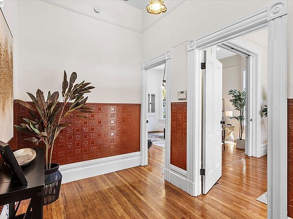 5th image of 1612 11th St