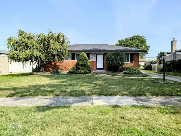 34182 Rockford Rd, Sterling Heights, MI 48312