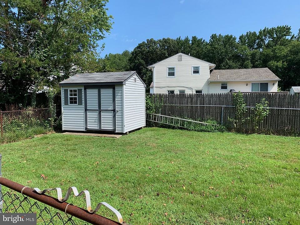 2nd image of 13 Noble Ct
