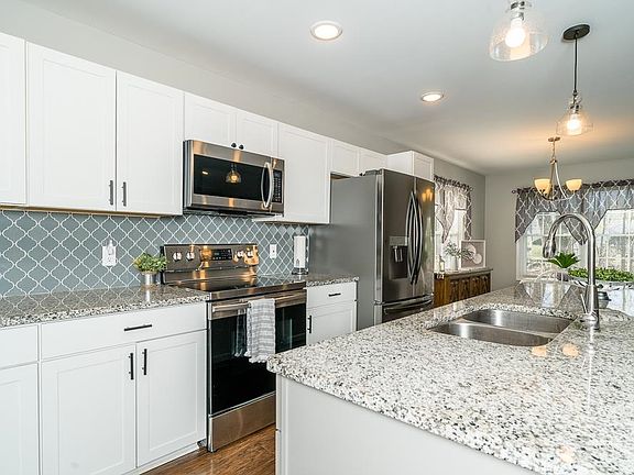 4th image of 5127 Orchard Dr