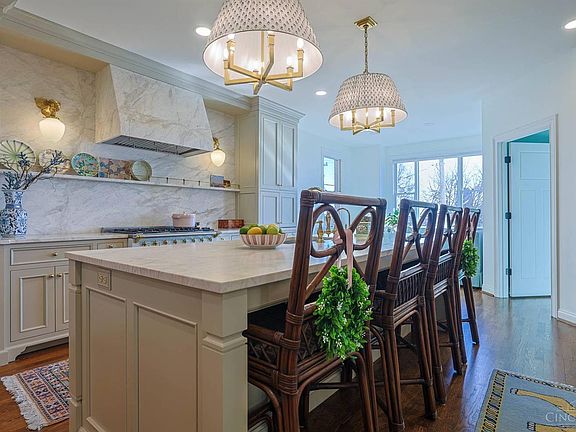 5th image of 330 Boal St