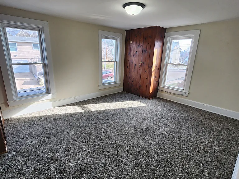 2259 Schroeder St — Photo 11