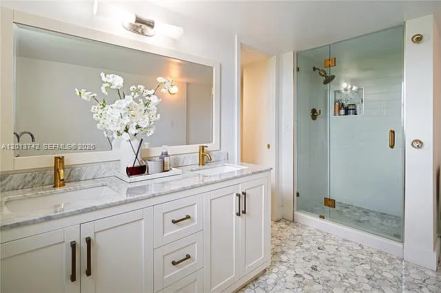 210 Sea View Dr #501 — Photo 14