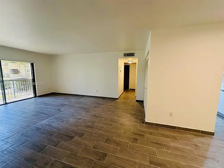 7915 SW 86th St #704 — Photo 2