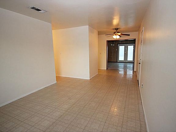 4th image of 1305 Lincoln Ave
