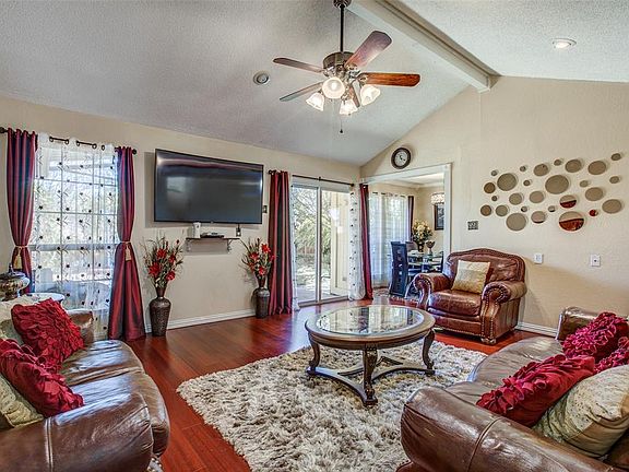 2nd image of 6813 Westglen Dr