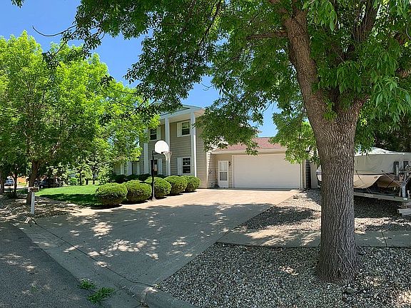Call 605-390-5651 to view.