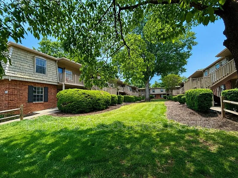 3816H W Country Club Rd — Photo 4