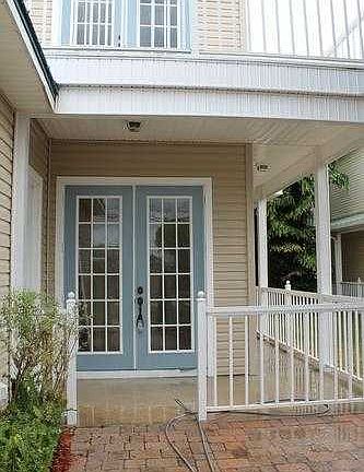 FRONT DOOR