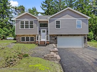13 Kozel Ln, Scott Township, PA 18411