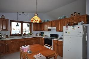 5th image of 567 N Moraine Dr