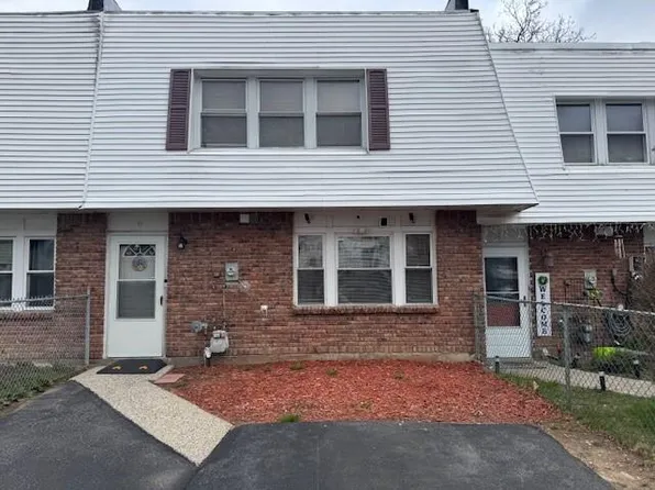 6 Whitman Court, Middletown, NY 10941