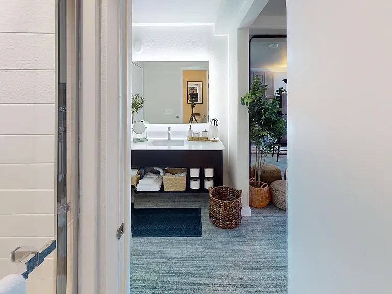 Thea Apartments — Photo 11