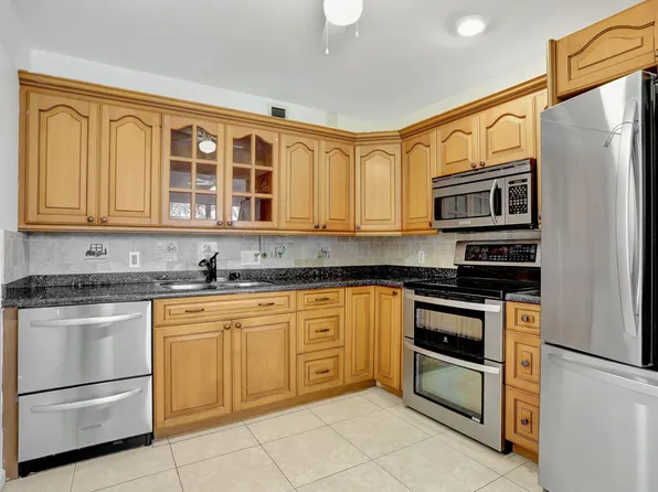 3034 Oakridge D, Deerfield Beach, FL 33442