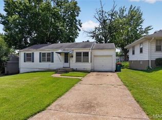 1434 Comet Dr, Saint Louis, MO 63137