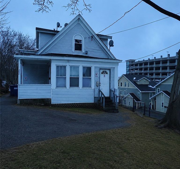 1st image of 202 Union Ave