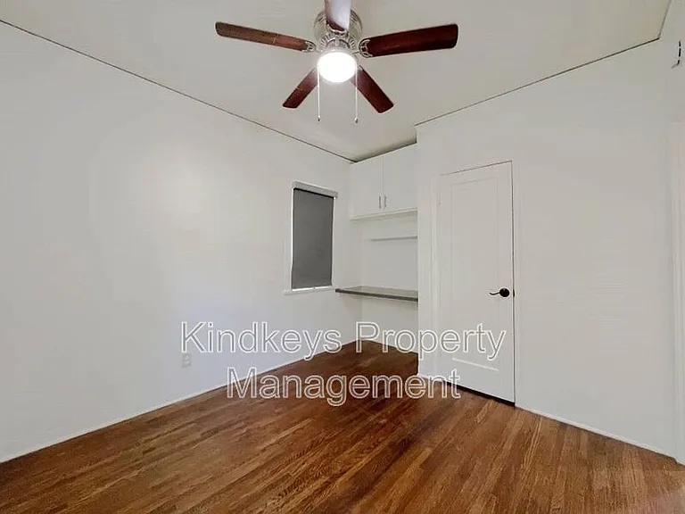 4517 Arizona St — Photo 10
