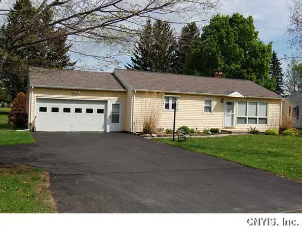 747 McLean Rd, Cortland, NY 13045
