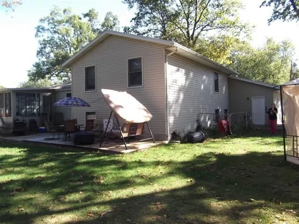 518 Favony Ave, Holland, OH 43528