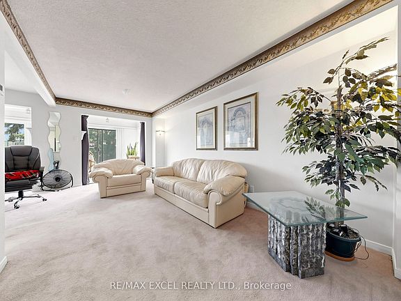 5th image of 75 Bethany Leigh Dr