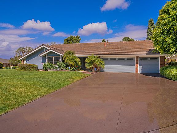 2nd image of 3488 Avenida Ladera