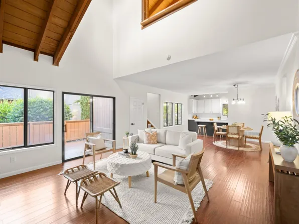 5904 Oak Ave, Carmichael, CA 95608