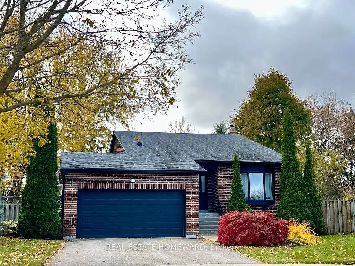 4 bed, $5,300 — Photo 1