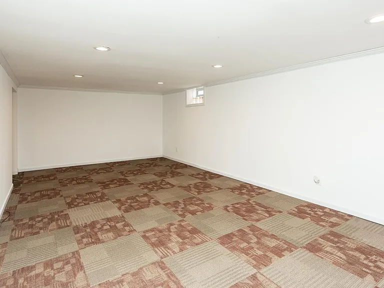 7507 Devonshire Ave — Photo 17