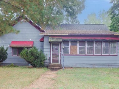 217 E Prairie Ronde St, Dowagiac, MI, 49047